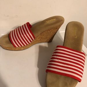 Natural Comfort Wedge Sandal - Size 8.5